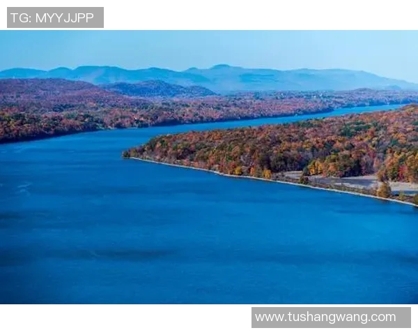 哈德森的魅力探秘：从历史到现代的文化之旅与自然风光的完美结合